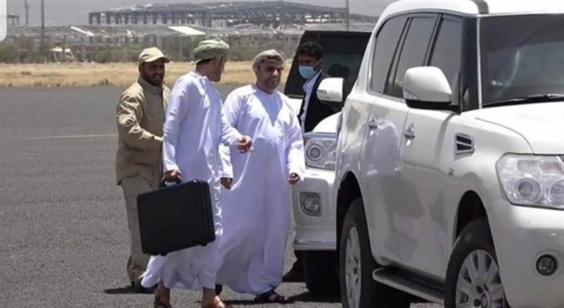 هوي الثاني من نوعه في غضون أشهر .. وفد عُماني رفيع يصل إلى العاصمة صنعاء