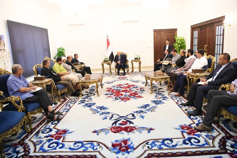 المجلس الرئاسي يوجه الحكومة بتوفير الدعم الكامل للقطاع الخاص