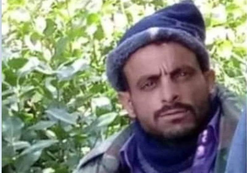 قيادي حوثي يعدم شابا داخل سجن قسم شرطة بمحافظة إب