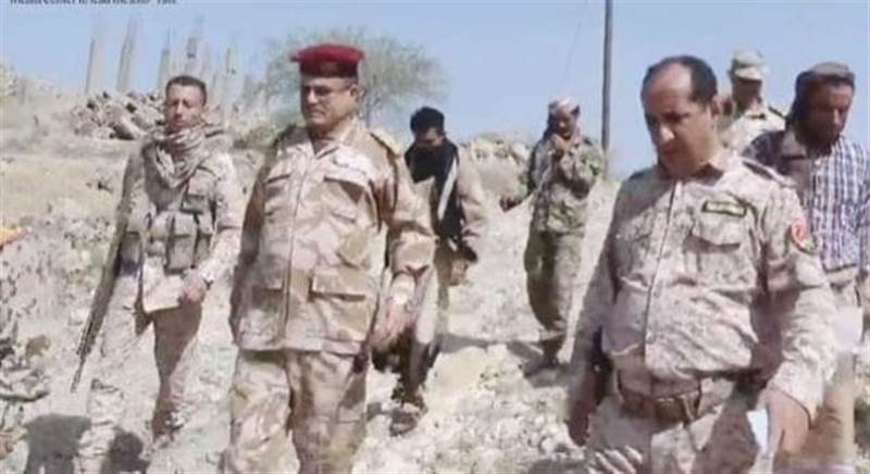 أركان حرب محور تعز يتفقد أوضاع المقاتلين من أبطال الجيش الوطني في جبهات