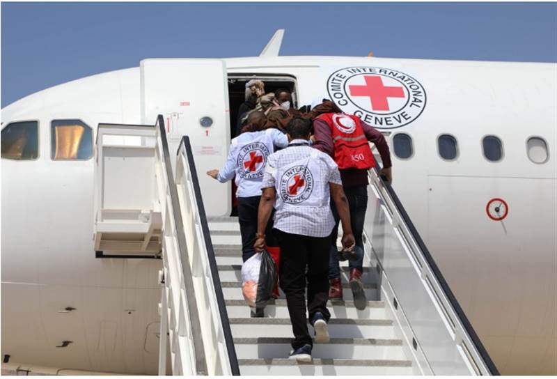 Kızılhaç: Bugün 119 tutukluyu Suudi Arabistan'dan Yemen'e transfer edeceğiz