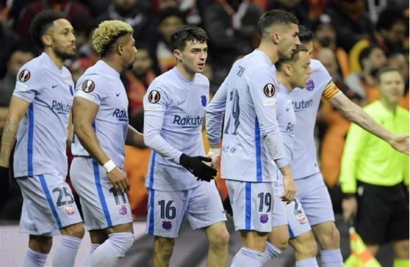 برشلونة يتخلى عن اثنين من لاعبيه