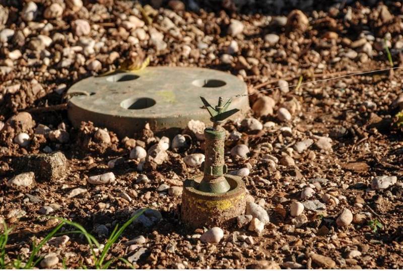 Hudeyde ve El Cevf kentlerinde savaş kalıntısı patlayıcıların infilak etmesi sonucu bir kadın ve bir erkek yaralandı