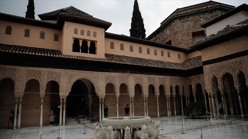 لم يدّخروا جهدًا في دعم مسلمي الأندلس.. ماذا قدّم العثمانيون للأندلس؟