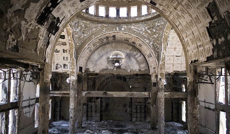 مقتل وإصابة عشرات المصريين في حريق التهم كنيسة بمحافظة الجيزة