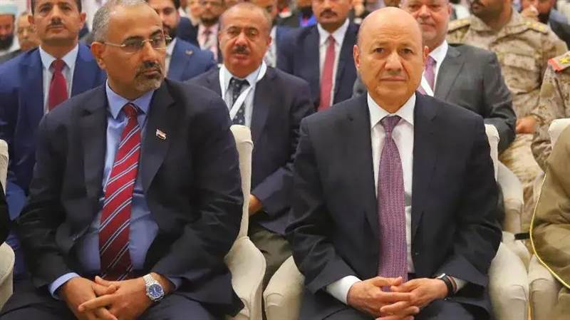 قضت على ما تبقّى من ملامح الدولة.. مجلس القيادة الرئاسي يغرق في دوامة الأزمات الداخلية