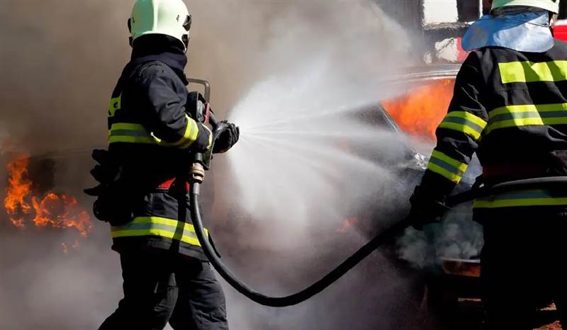 قُدرت بأكثر من 20 مليون.. حريق يتسبب بوقوع خسائر مادية كبيرة في الضالع