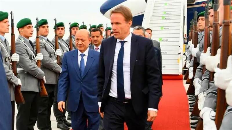 رشاد العليمي.. يبحث في ألمانيا عمّا أضاعه في عواصم الخليج!