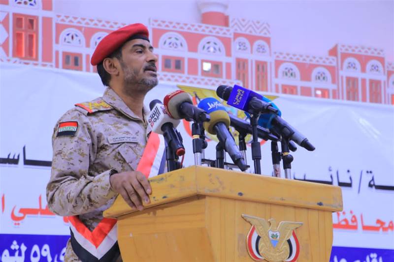 رئيس الأركان يؤكد على أهمية توحيد الصف الوطني ويدعو الشعب اليمني للحفاظ على الوحدة