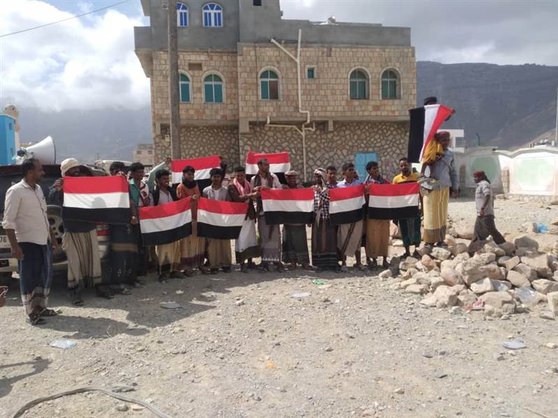 مليشيات الإمارات تُفرّق بالقوة فعالية احتفالية بأعياد الثورة في سقطرى وتعتقل عدداً من منظميها