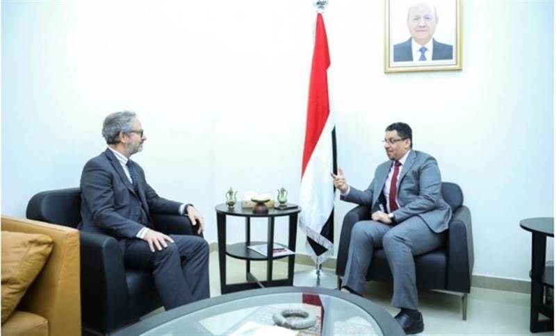 Bin Mübarek: Hükümet, Husilerin halkı aç bırakma politikası karşısında eli bağlı kalmayacak