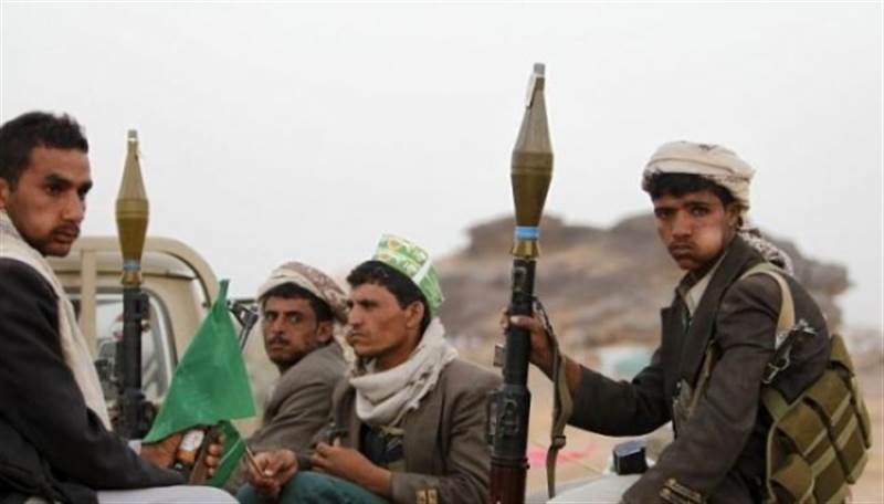 بعد رفضه ترديد الصرخة الإيرانية.. قيادي حوثي يقتل أخيه في صنعاء