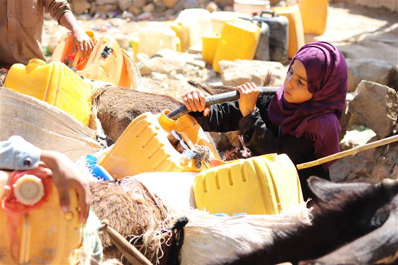 في أسوأ أزمة إنسانية في العالم .. ثلاثة أرباع سكان اليمن من دون خدمات المياه والصرف الصحي