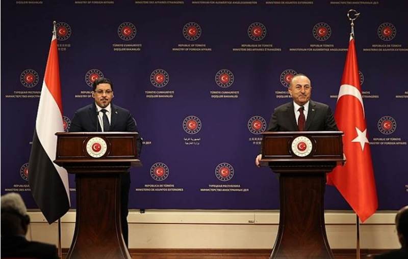 Yemen Dışişleri Bakanı: Yemen’deki olan bitene sadece insani bakış açısıyla bakmamız bu olayı çözmeyecektir