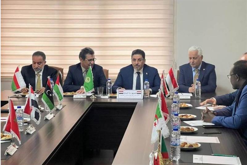 Bin Mübarek: Husiler, İran rejiminin çıkarlarını Yemen'in güvenliğinin önüne koyuyor