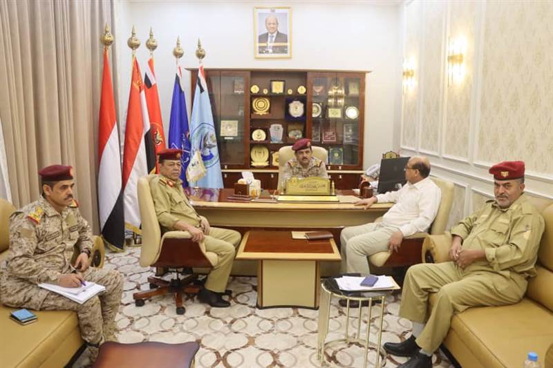 وزارة الدفاع تناقش موازنة العام الجديد وتشدد على تلبية احتياجات ونفقات الجيش