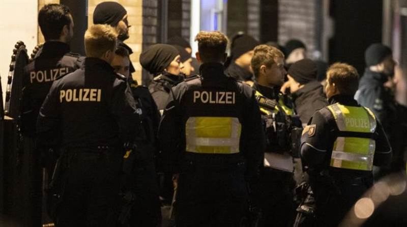 الشرطة الألمانية تعتقل إيرانيا بتهمة التخطيط لاعتداء "كيماوي"