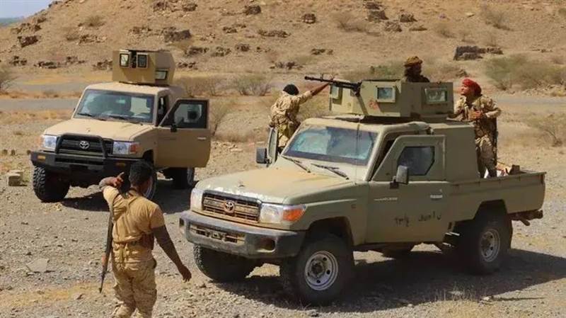 سقوط أكثر من 20 قتيلا وجريح في مواجهات مليشيات الانتقالي ورجال القبائل بمحافظة أبين