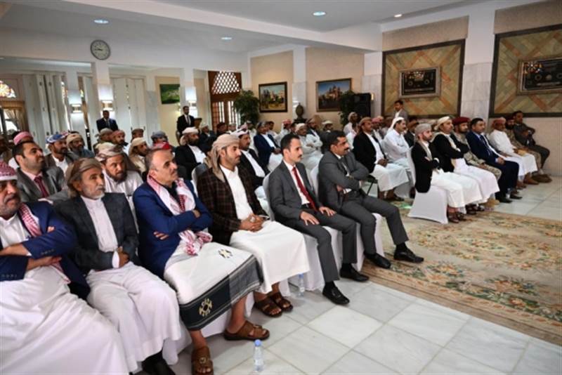 العليمي يدعو أبناء الجوف الى توحيد الصفوف دعما لمعركة التحرير