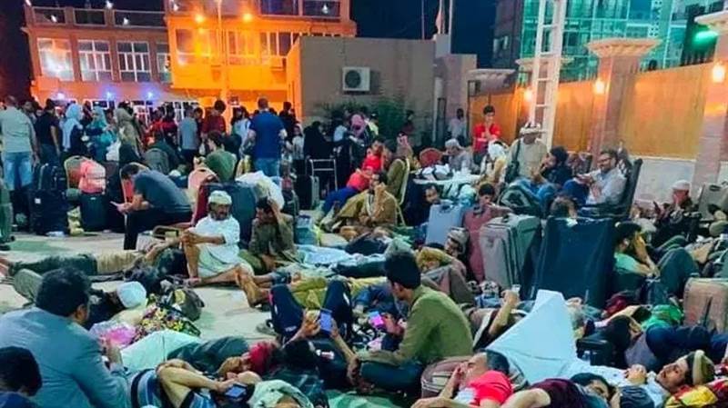 السفارة اليمنية في الخرطوم تعلن الانتهاء ترتيبات من إجلاء اليمنيين العالقين في السودان