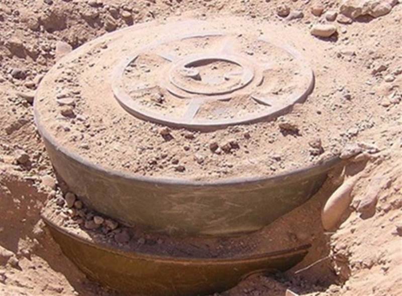 إصابة ضابط في الجيش اليمني ونجله بانفجار لغم حوثي جنوب الحديدة