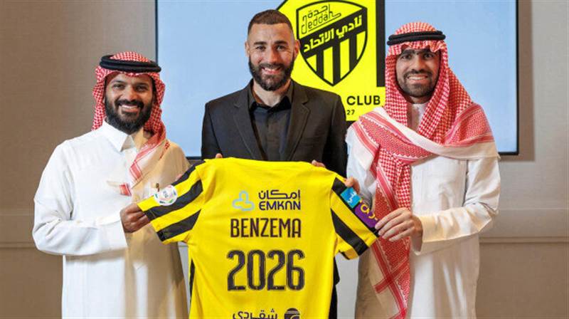 الاتحاد السعودي يعلن "رسمياً" تعاقده مع بنزيما