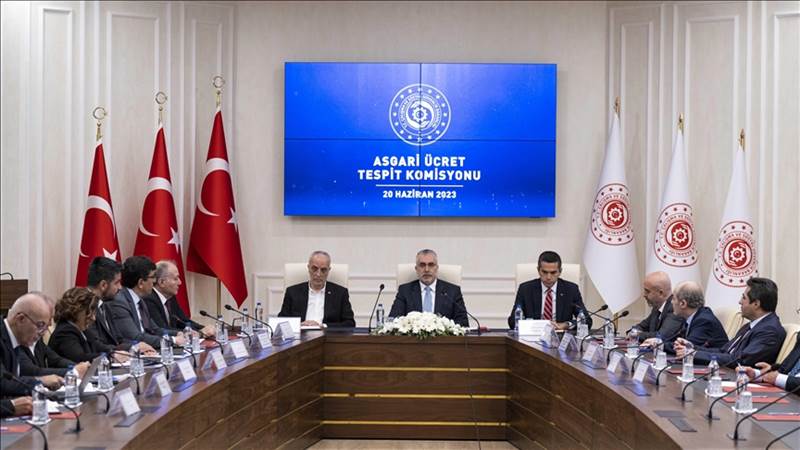 تركيا.. رفع الحد الأدنى للأجور الى اكثر من 11 ألف ليرة