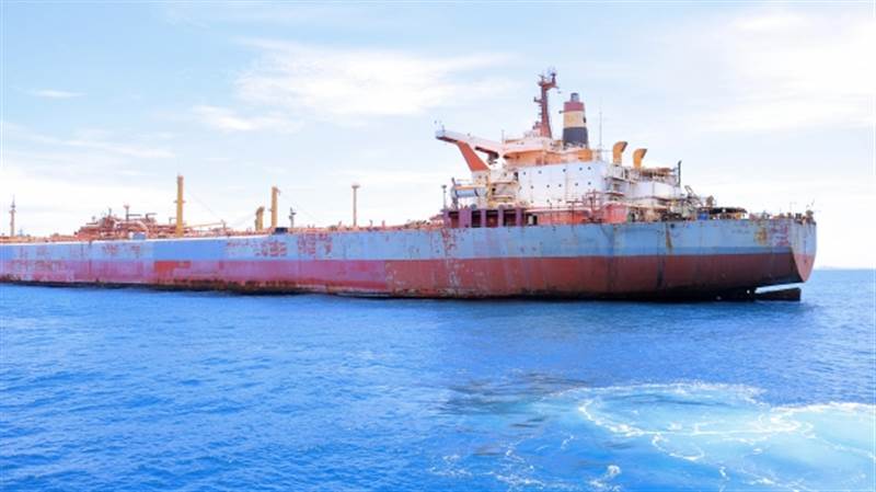 الإعلان عن الانتهاء من المرحلة الأولى من تفريغ خزان صافر