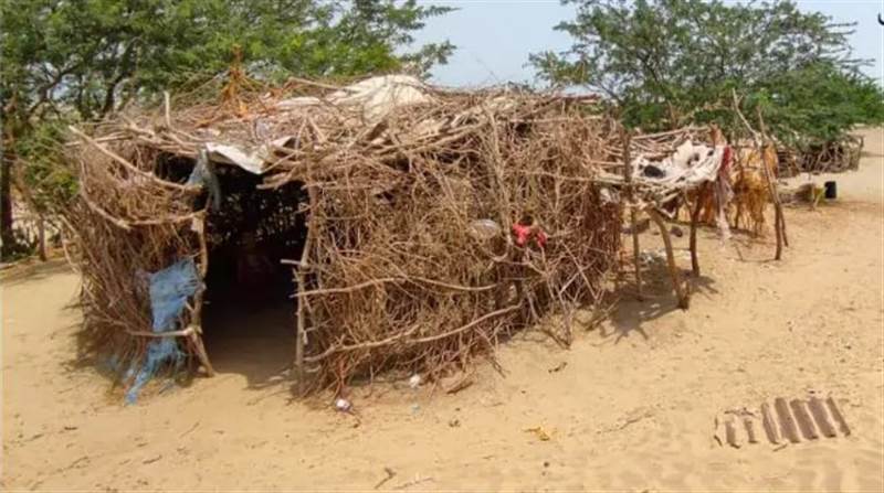 Ebyen kırsalındaki halk hizmetlerin olmamasından ve yetkililerin ihmalkarlığından yakınıyor