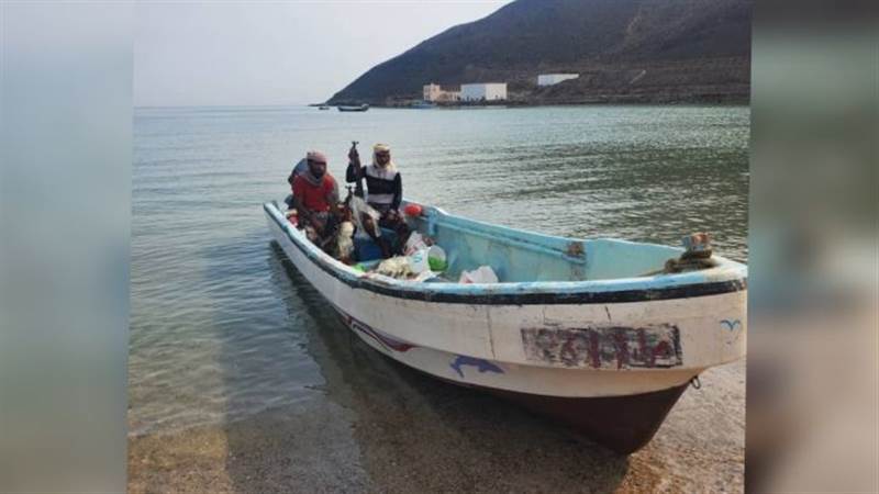 القوات المشتركة في ساحل محافظة تعز تعلن ضبط أسلحة مهربة