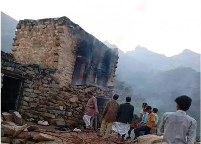 Yemen’nin Hudeyde kentinde evlerine yıldırım düşmesi sonucu 3 kişi öldü, yaralandı