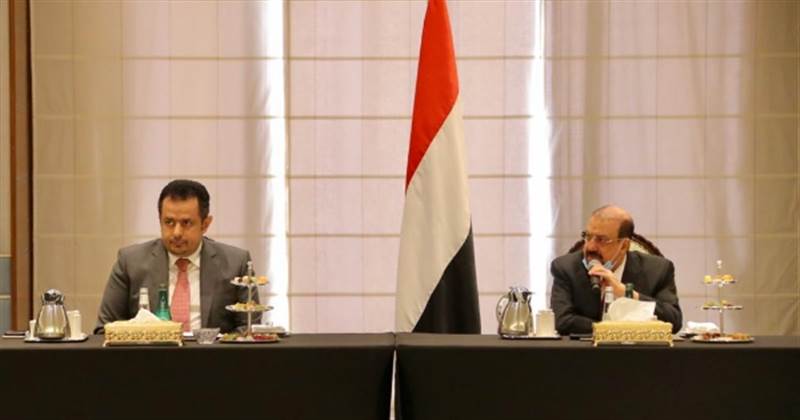 رغم رفض مجلس النواب.. فريق الشركة الإماراتية يصل إلى عدن لإتمام الصفقة "غير القانونية" مع الحكومة