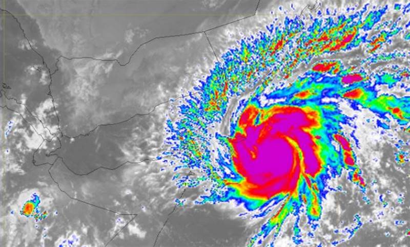 Tic Kasırgası Sokotra'yı geçerek El Mahra’ya doğru ilerliyor