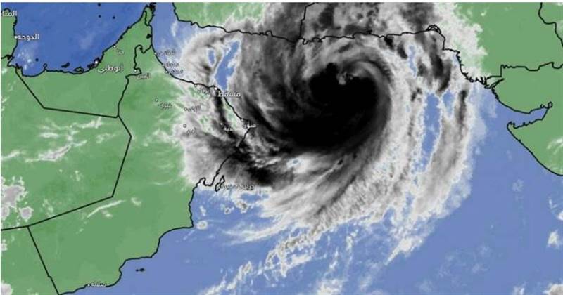 Yemen'de "Tej Kasırgası" binlerce kişiyi yerinden etti