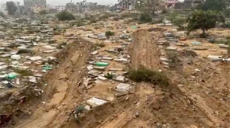قوات الجيش الإسرائيلي تدمر المقابر في غزة بحسب تقارير إعلامية