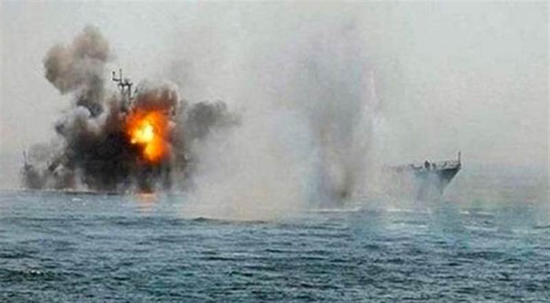 Husilere ait patlayıcı yüklü insansız deniz aracı infilak etti