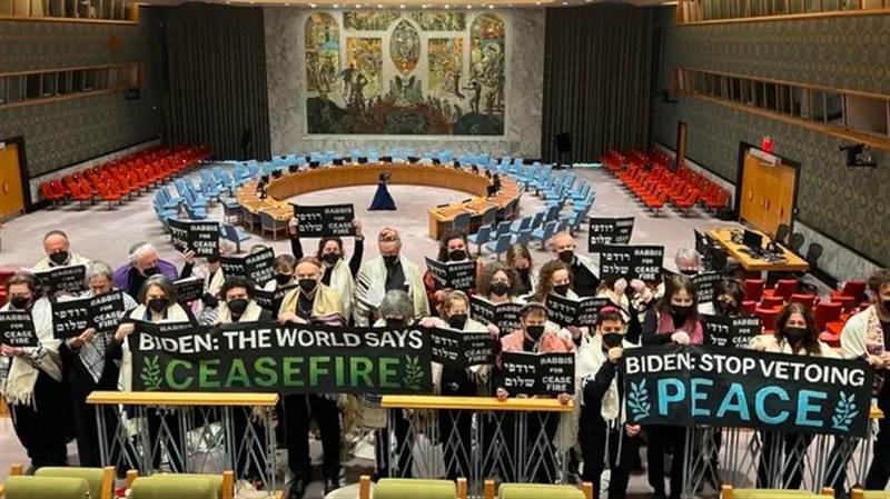 BMGK salonunda eylem yapan hahamlar Gazze için ateşkes çağrısında bulundu