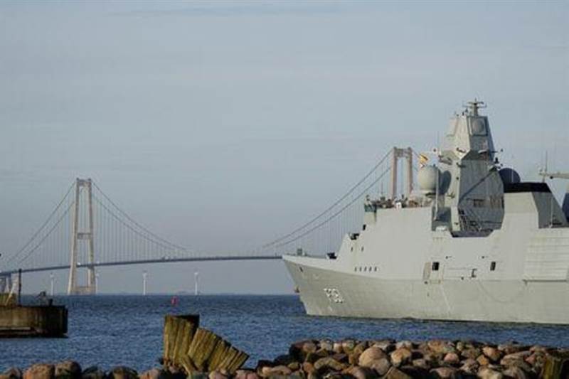 وكالة: فرقاطة دنماركية في طريقها الى البحر الاحمر