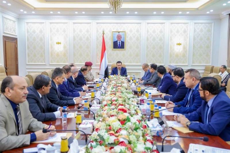 يقر تعديل تشكيل "مكافحة التهريب" واعتماد مشروع "نظام النفقات".. مجلس الوزراء يناقش تقلبات سعر الصرف