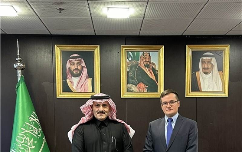 تطورات الاحداث في اليمن على طاولة المباحثات الروسية ـ السعودية بالرياض