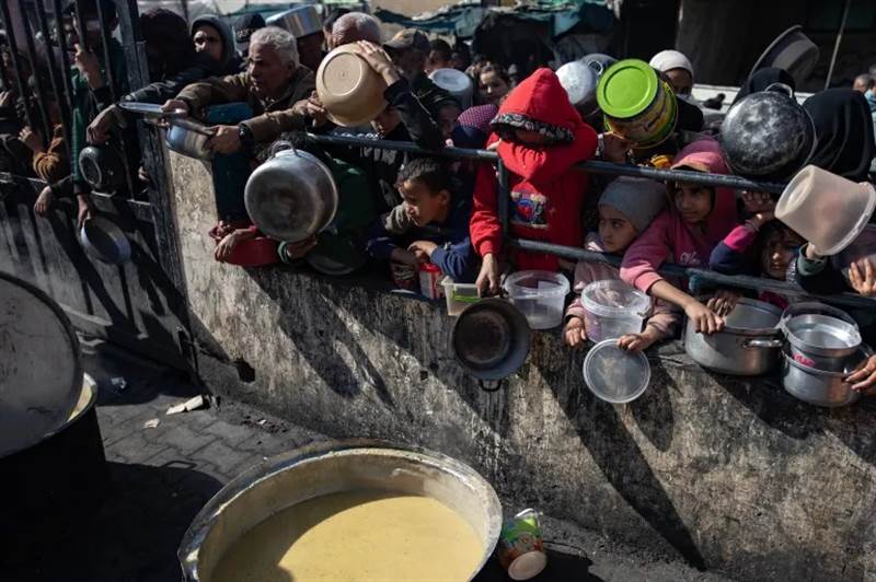 شاهد بالصور كيف يخيم شبح المجاعة على غزة