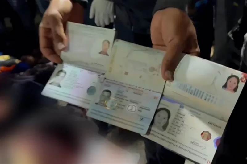 اسرائيل تقتل فريق إغاثة أجنبي بقصف على دير البلح