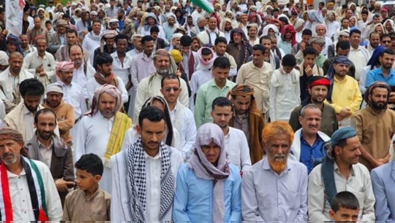 آلاف اليمنيين يحتشدون في مأرب تنديداً بجرائم الاحتلال بحق الفلسطينيين وتضامناً مع غزة