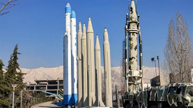 هل سيتم الرد؟.. تعرف على 9 صواريخ إيرانية مداها يصل الى اسرائيل