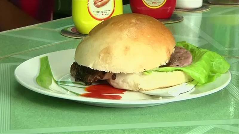 دراسة.. الوجبات السريعة تأكل ادمغة المراهقون