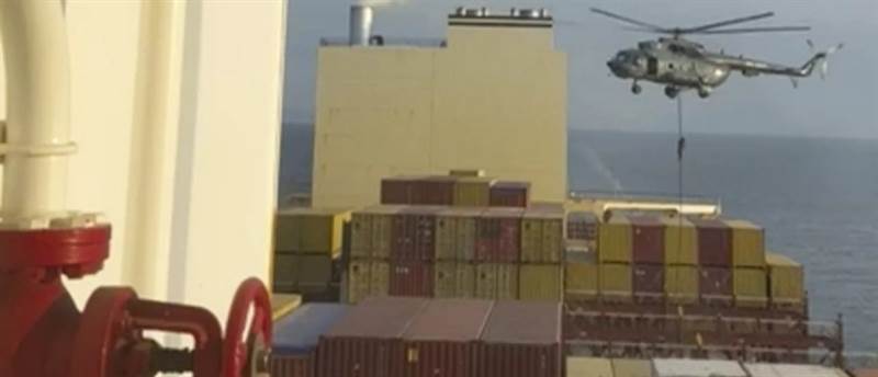 İran el koyduğu İsrail bağlantılı geminin mürettebatını serbest bıraktı