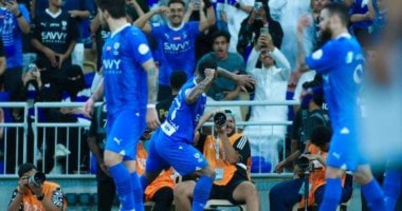 فوز ثمين للهلال على أهلي جدة في كلاسيكو السعودي