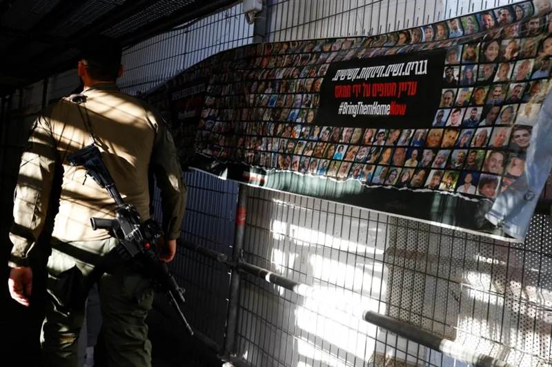 حركة حماس تؤكد وفاة أحد الرهائن الإسرائيليين متأثرا بإصابته في غارة جوية