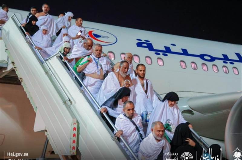 Yemen Vakıflar ve Ulaştırma Bakanlıkları, Husi milislerini hacılara yönelik hizmetler ve hava taşımacılığına ilişkin düzenlemeleri engellemekle suçladı