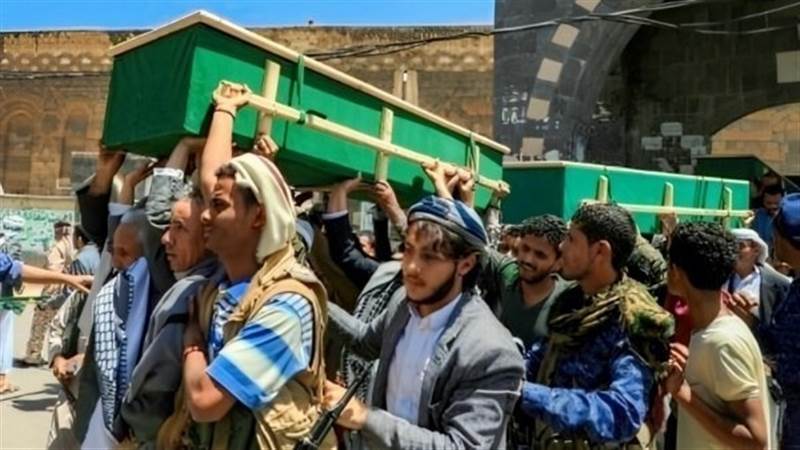 مليشيات الحوثي تعلن مقتل ضابط في قواتها البحرية